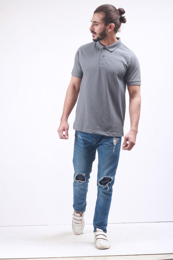 grey collar t shirt